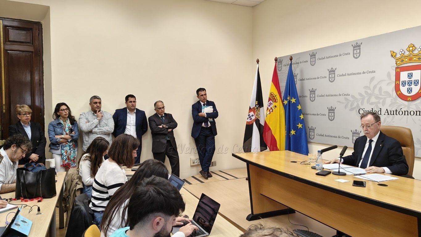 Vivas repasa la actualidad y muestra la preocupación del Gobierno por la situación sanitaria 