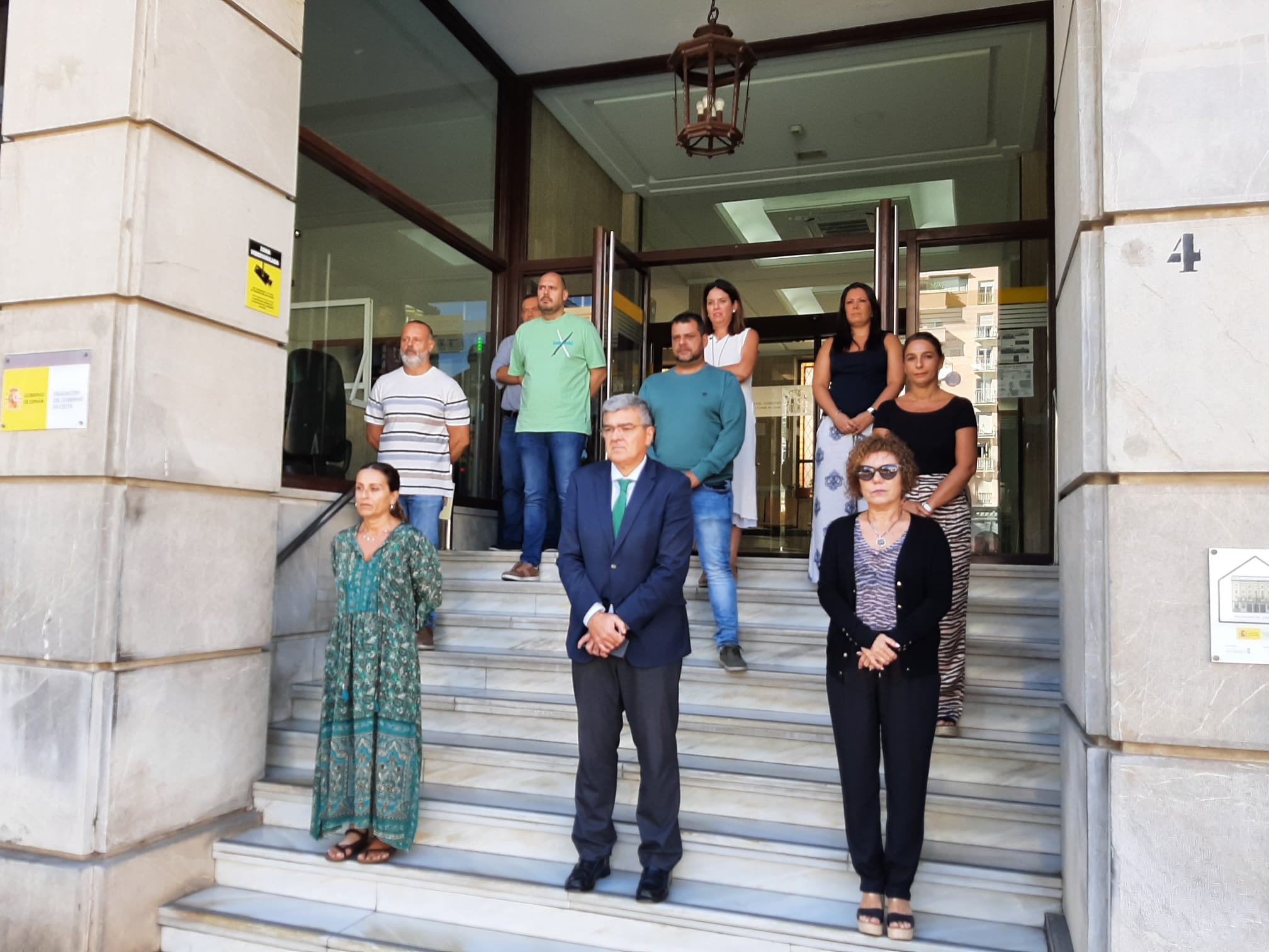 La Delegación del Gobierno guarda un minuto de silencio por las tres últimas víctimas de violencia de género