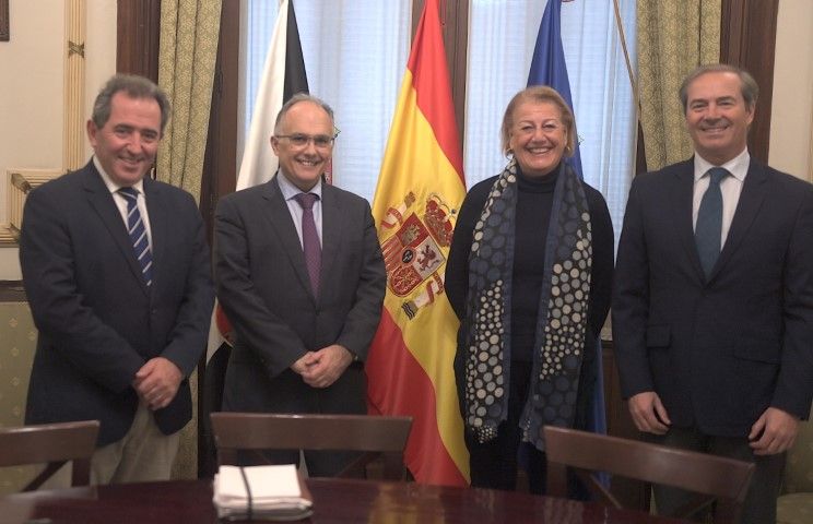 Alberto Gaitán se reúne con el presidente de la cooperativa Bidafarma