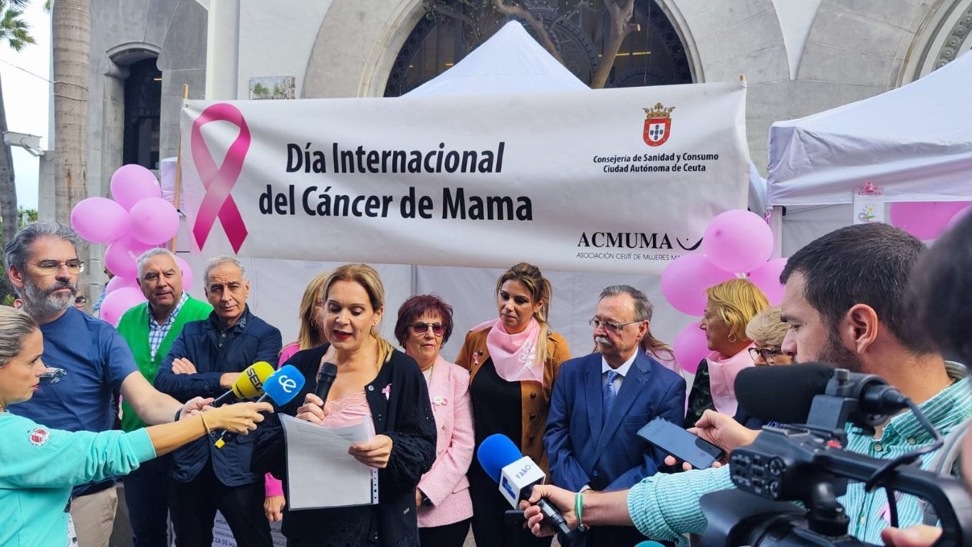 ACMUMA recauda más de 9.700 euros en las actividades del Día Internacional de la lucha contra el cáncer de mama