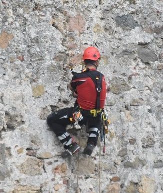 Ceuta acoge con éxito la I Jornada de Rescate Vertical