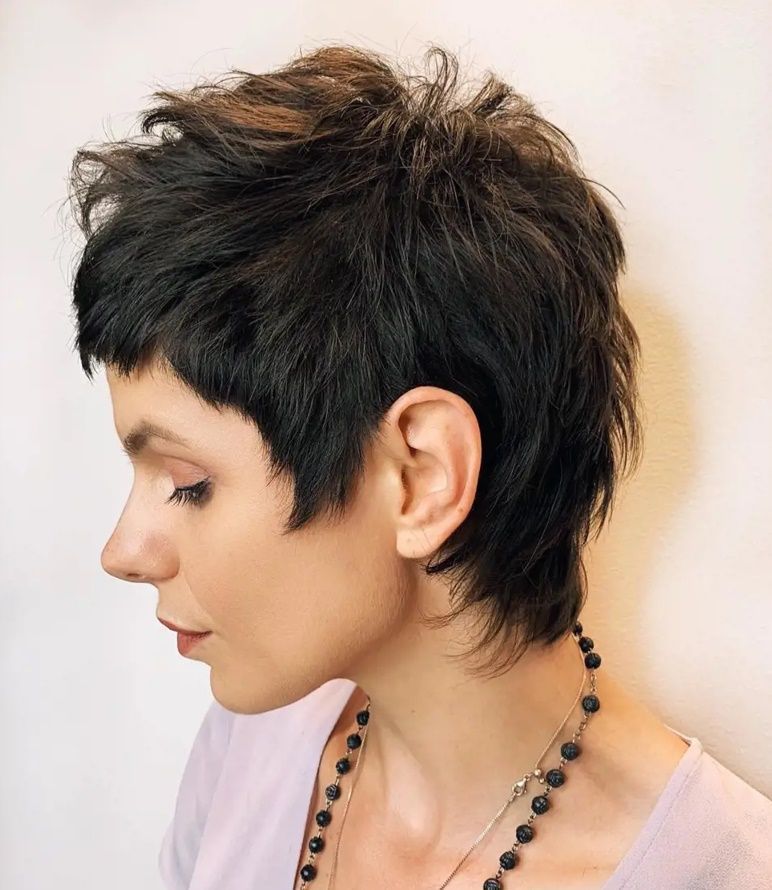 Corte de pelo mullet: la tendencia que arrasa entre las mujeres jóvenes