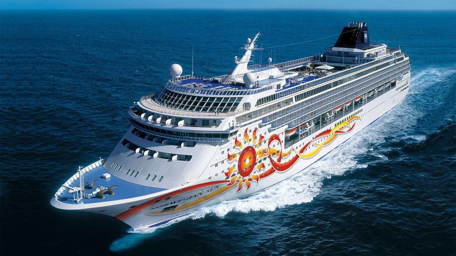 El crucero Norwegian Sun realizará el próximo jueves su primera escala en el Puerto de Ceuta