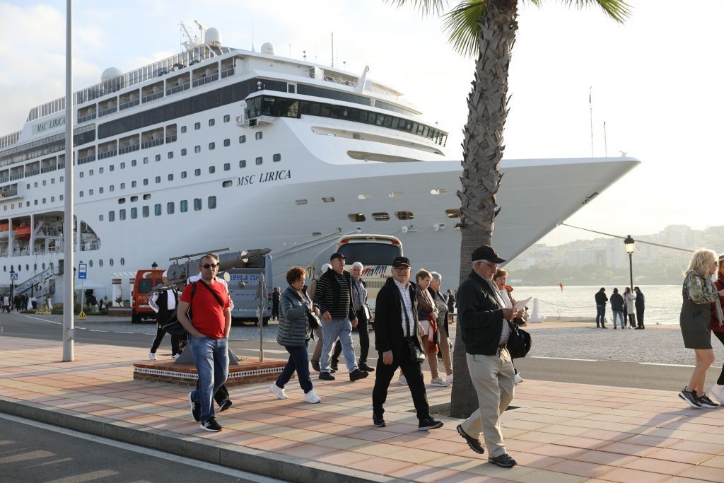 El crucero ‘MSC Lírica’ realizará este martes la segunda de las 10 escalas previstas en Ceuta hasta mayo