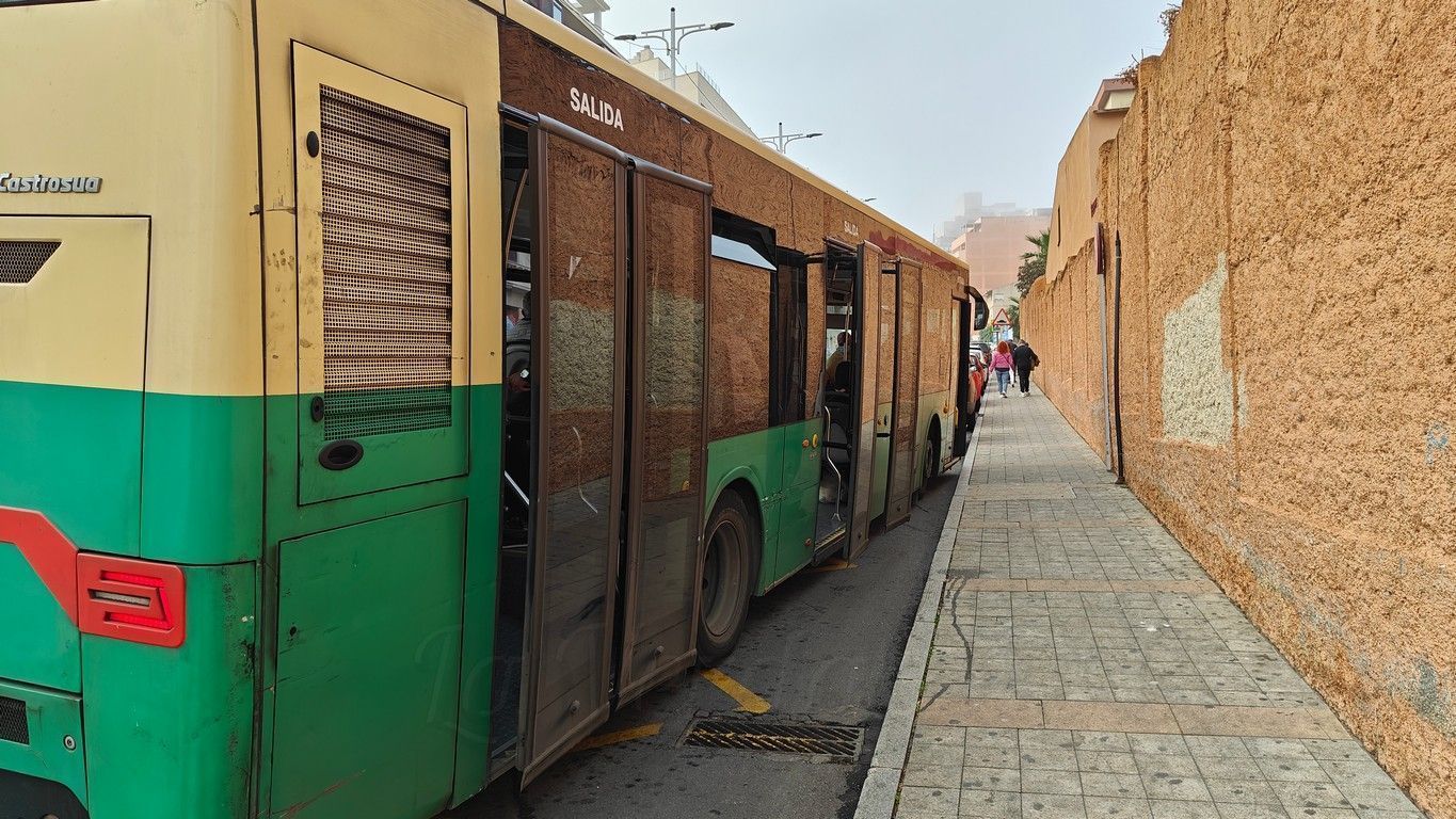 Vecinos del Príncipe Alfonso denuncian la retirada del autobús