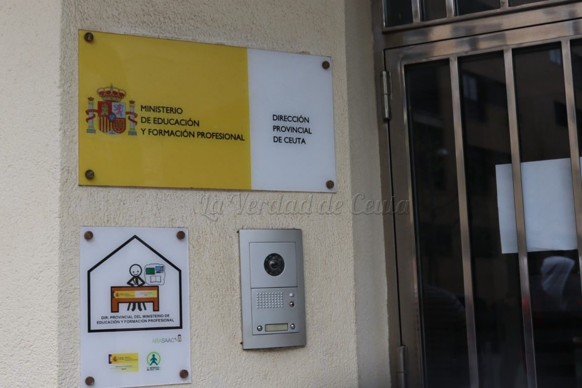 El Ministerio de Educación insta a cuidar y formar a los profesores en el acompañamiento digital del alumnado