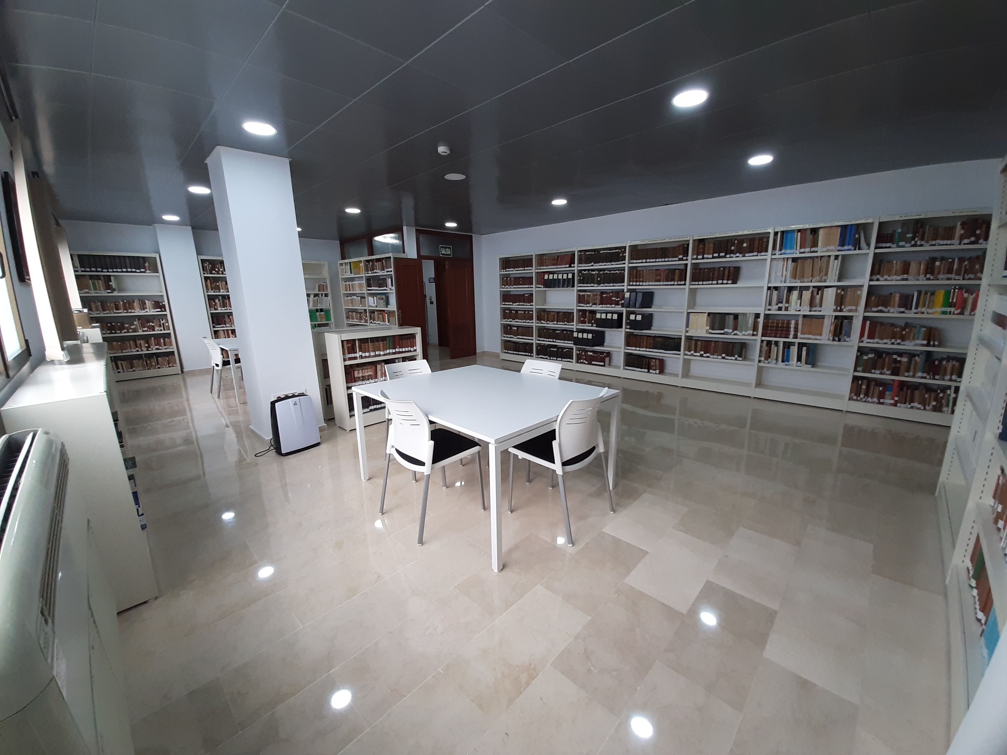 Se inagura la exposición bibliográfica virtual "Inteligencia militar y los Servicios de Inteligencia"