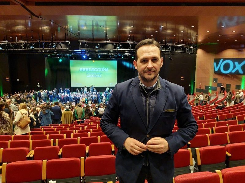 Redondo defiende el proyecto de Vox para “defender los intereses de nuestra nación”