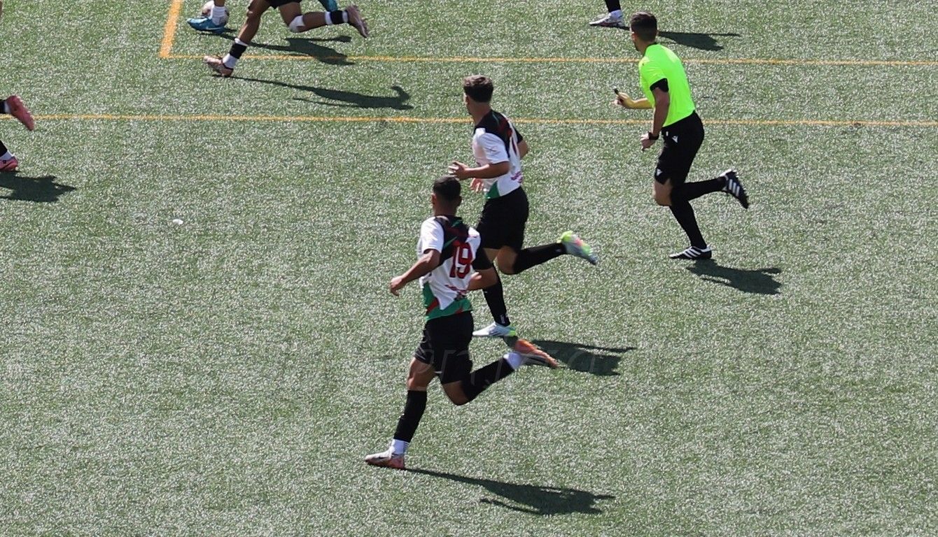 El Sporting Atlético pierde los puestos de play-offs cruelmente en los últimos instantes ante el Sevilla FC SAD (1-1)