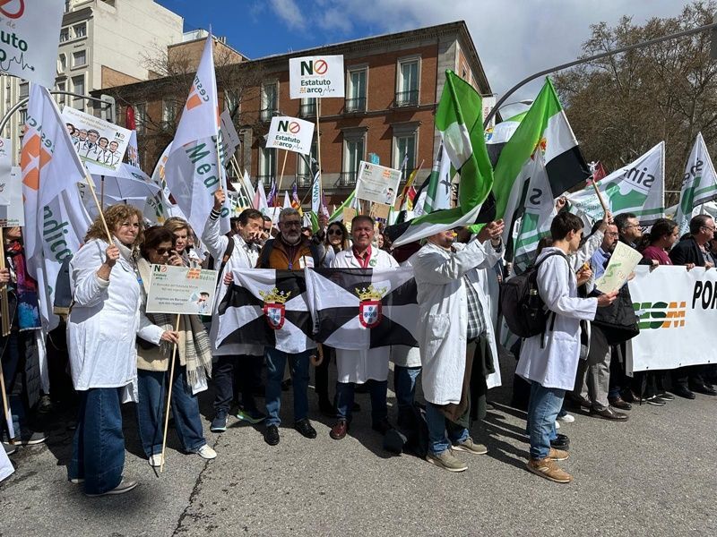 Los médicos ceutíes se unen a la protesta nacional contra el borrador de reforma sanitaria