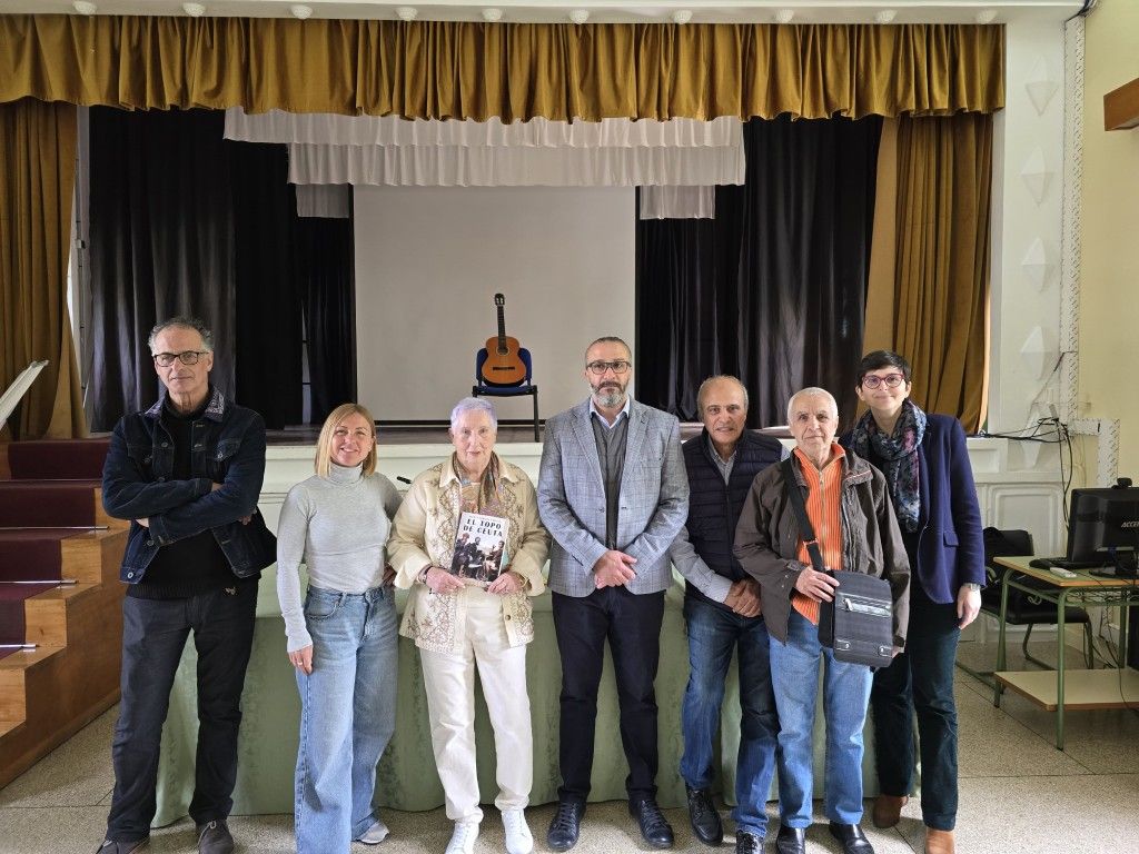 María Miaja visita el Instituto Politéctico Juan de la Cierva en Tetuán