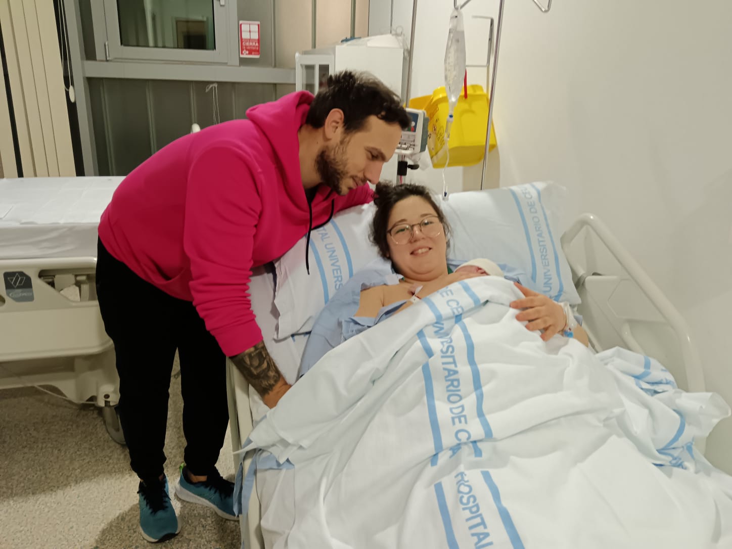 Una niña, de nombre Lola, es el primer bebé en Ceuta en 2025 y nace a las 22,30 horas