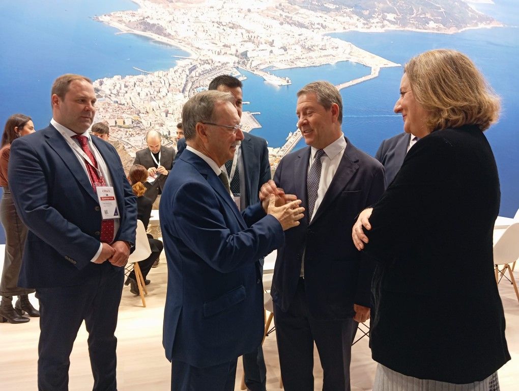 Juan Vivas asiste a la inauguración de FITUR
