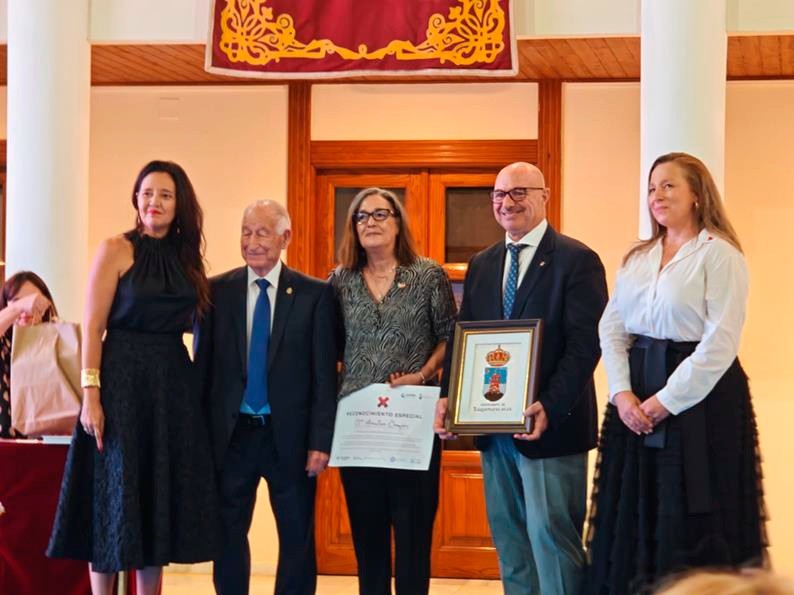 La CECE recibe en Almería un reconocimiento al liderazgo de Arantxa Campos y al tejido empresarial de Ceuta