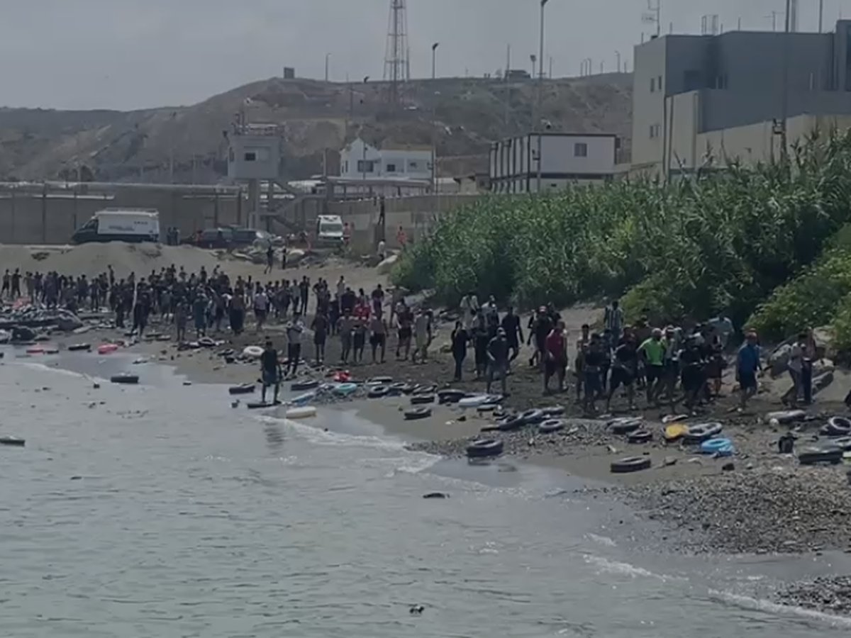 Un informe de la Policía dice que Marruecos guió la invasión de Ceuta