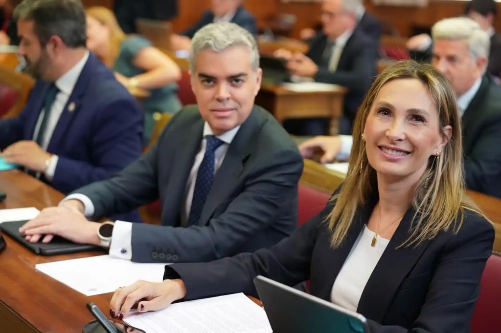 El PP de Ceuta refuerza ante la ministra el papel de la ciudad en la Copa del Mundo 2030