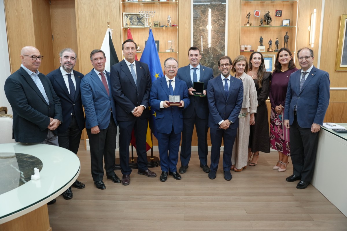 El Decanato Territorial de Andalucía Occidental respalda al Registro de la Propiedad de Ceuta