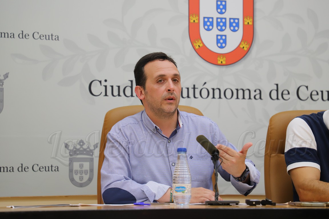 Redondo condena las agresiones a periodistas, pero advierte de que «las personas tienen un límite»