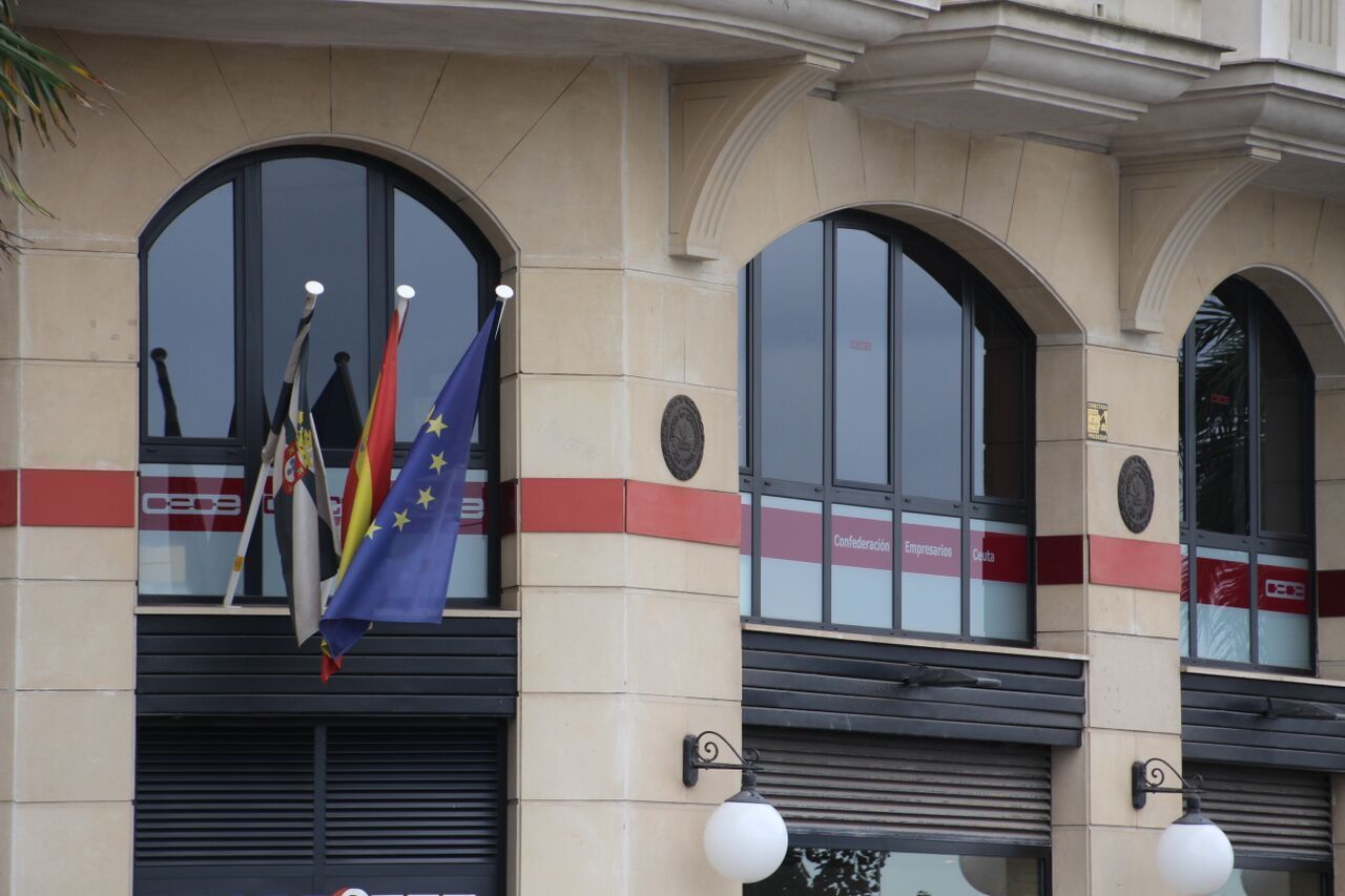 CCOO plantea un conflicto colectivo contra la Confederación de Empresarios