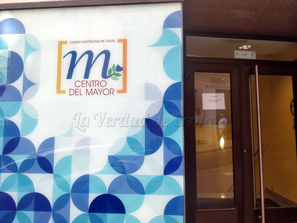 El Centro del Mayor informa a los usuarios de la teleasistencia de las medidas para prevenir golpes de calor