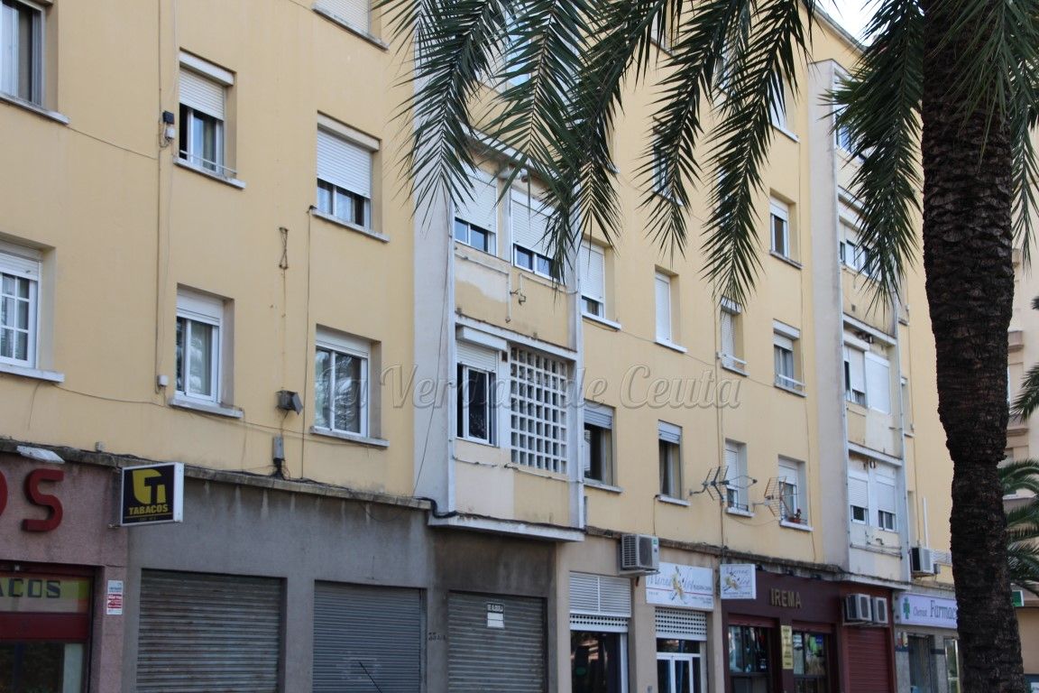 La Ciudad reformará las escaleras de Alfau para mejorar la seguridad y accesibilidad en la barriada   