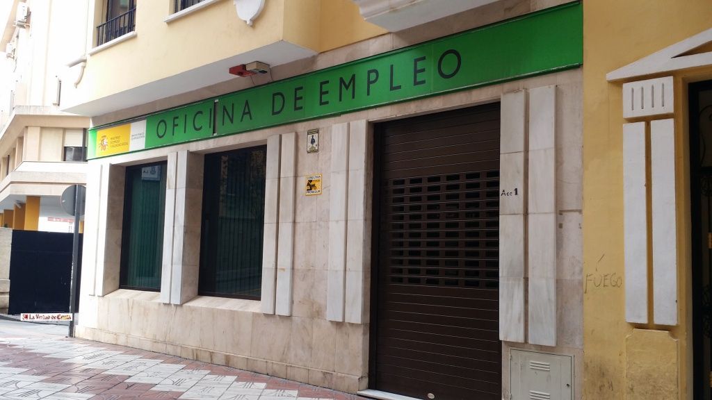 El paro baja en Ceuta en el mes de noviembre en 374 personas