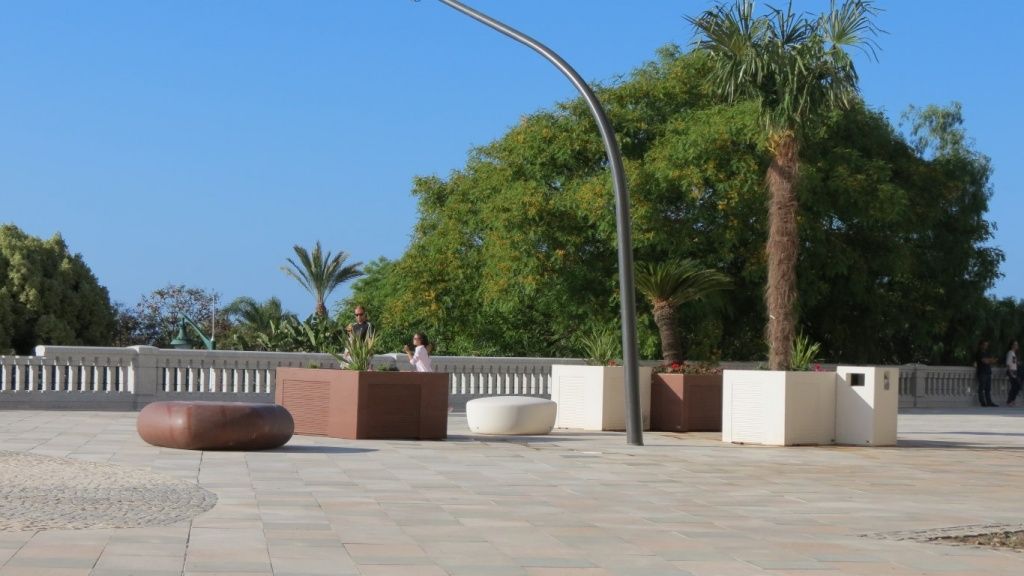 C's lamenta que la Marina Española ha pasado a ser una avenida totalmente descuidada