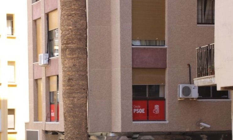 El PSOE felicita a los trabajadores de DIA que han sido subrogados.
