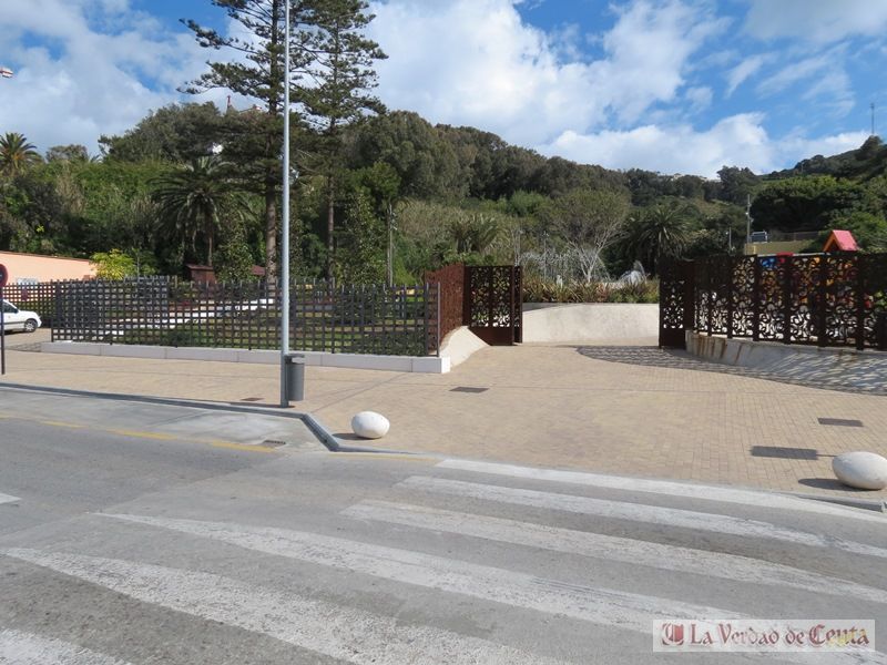 Presentan más de 1.300 firmas a la Ciudad para convertir el Parque San Amaro en un núcleo zoológico